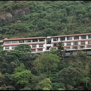 https://abad-copper-castle-resort.kerala-hotels.net